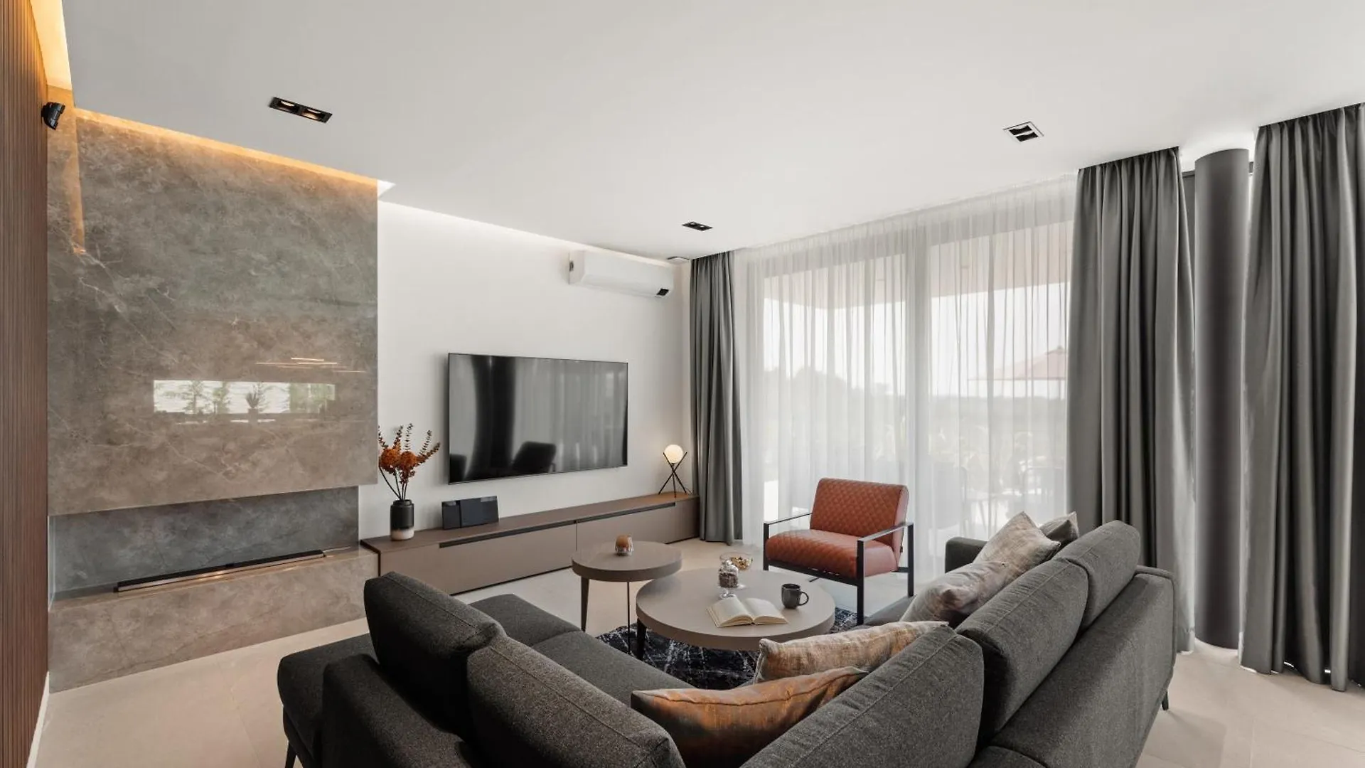 Villas Parenzo Πόρετς 0*,